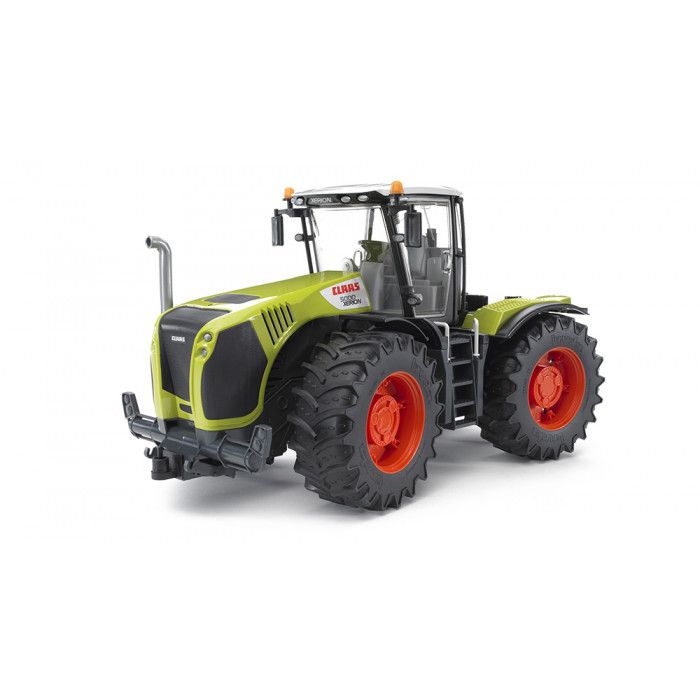 MAKETA CLASS XERION 5000