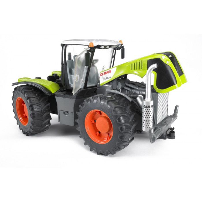 MAKETA CLASS XERION 5000