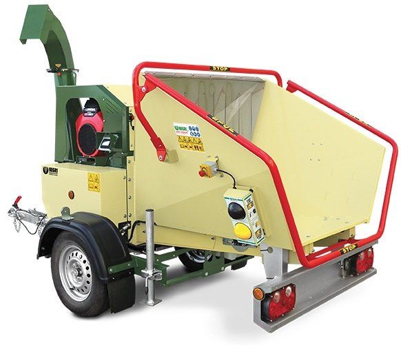 DRVIC KOMUNALNEHO ODPADU NEGR R260 21HP AUTOPRIVES