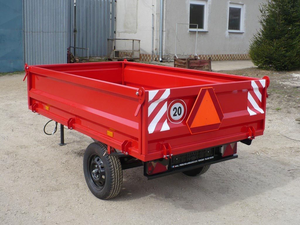 PRIVES NAKLADNY TRAKTOROVY VHN 1322