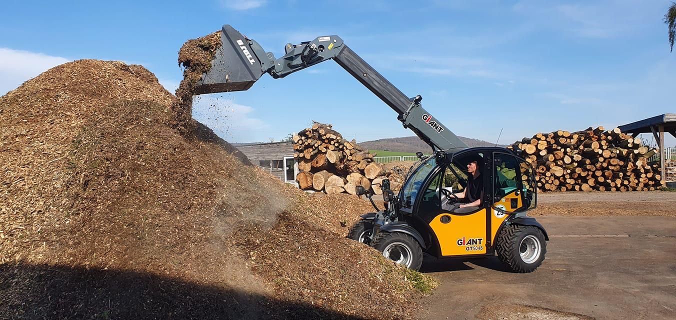 Nakladac teleskopicky GIANT GT5048