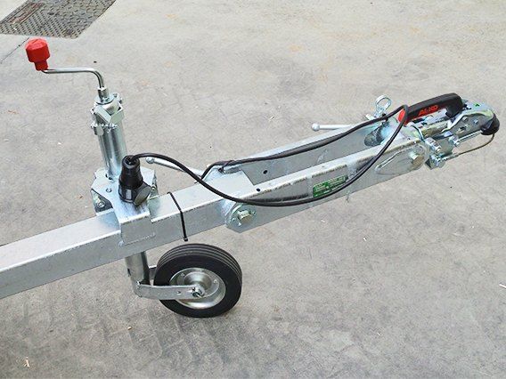 DRVIC KOMUNALNEHO ODPADU R280 KDW1003 26,5 HP